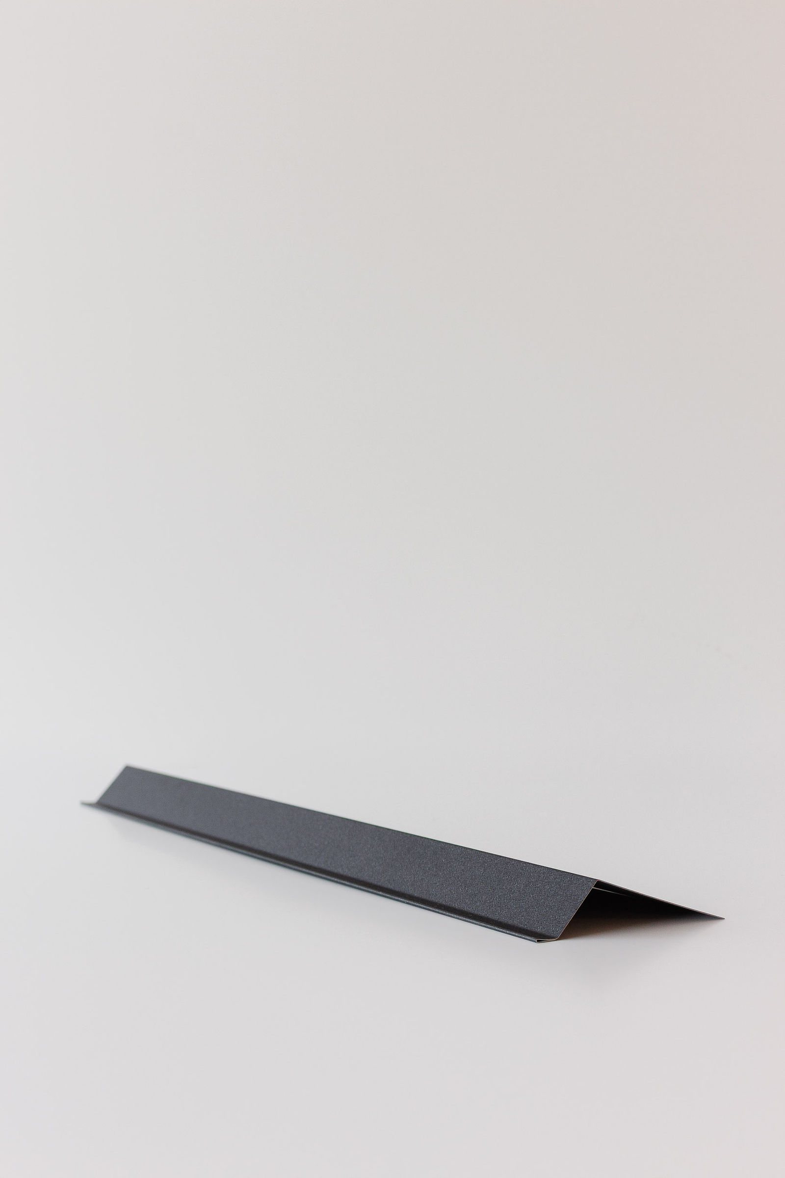 Eave Starter steel trim profile
