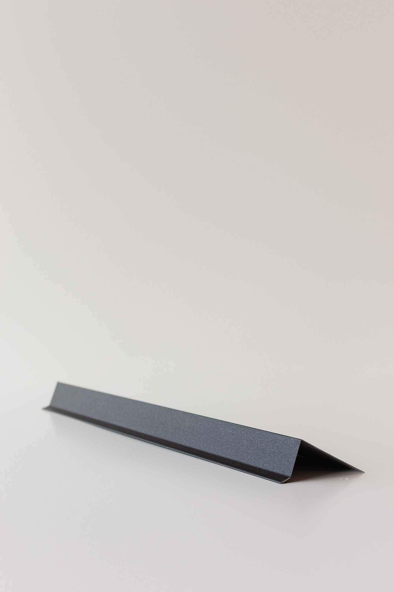 Gable Starter steel trim profile